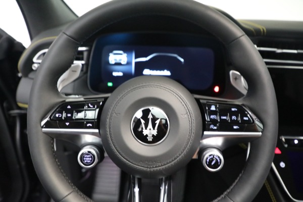 New 2023 Maserati Grecale Modena for sale $90,895 at Alfa Romeo of Westport in Westport CT 06880 15