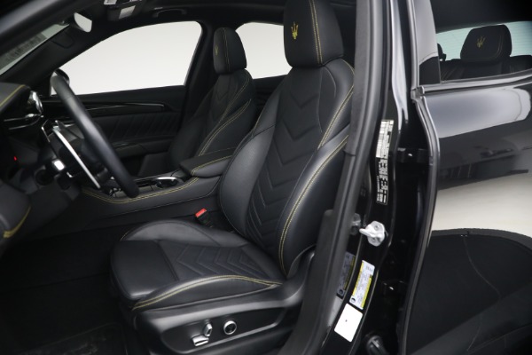 Used 2023 Maserati Grecale Modena for sale $46,900 at Alfa Romeo of Westport in Westport CT 06880 15