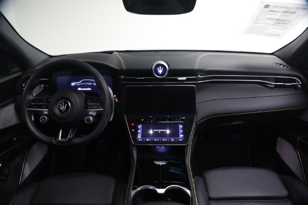Used 2023 Maserati Grecale Modena for sale $46,900 at Alfa Romeo of Westport in Westport CT 06880 22