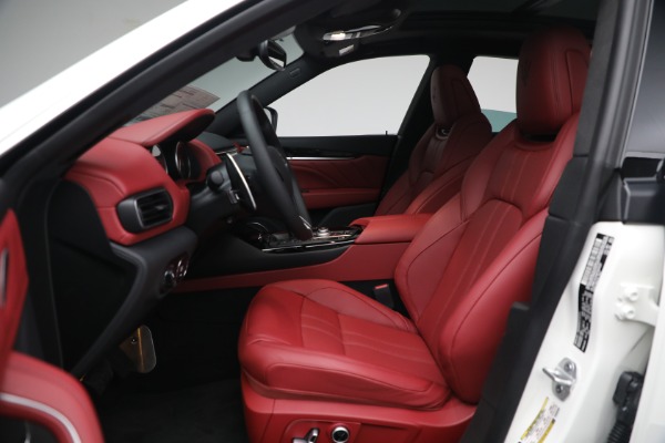 New 2023 Maserati Levante GT for sale $102,135 at Alfa Romeo of Westport in Westport CT 06880 14