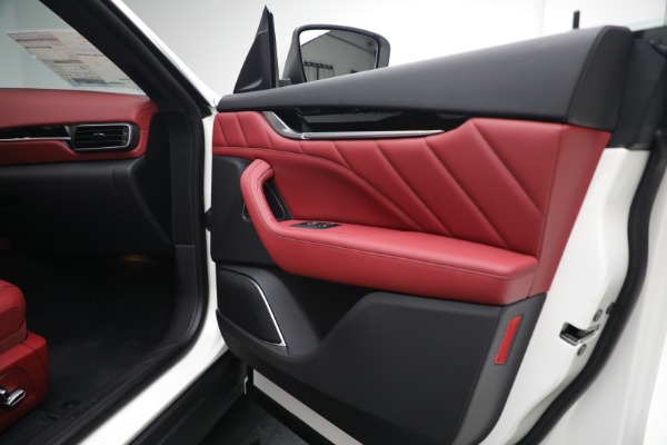 New 2023 Maserati Levante GT for sale $102,135 at Alfa Romeo of Westport in Westport CT 06880 20