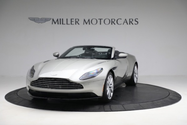 Used 2019 Aston Martin DB11 Volante for sale $141,900 at Alfa Romeo of Westport in Westport CT 06880 12