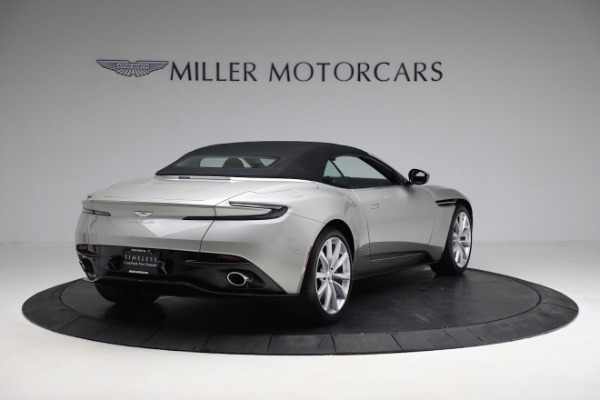 Used 2019 Aston Martin DB11 Volante for sale $141,900 at Alfa Romeo of Westport in Westport CT 06880 16