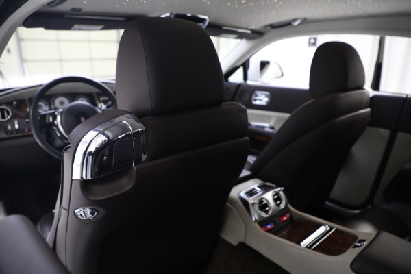Used 2014 Rolls-Royce Wraith for sale $169,900 at Alfa Romeo of Westport in Westport CT 06880 16