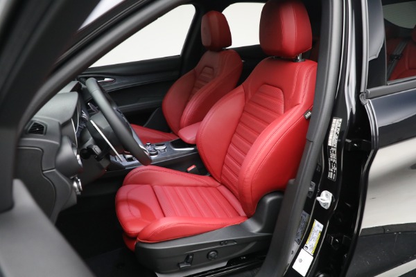New 2023 Alfa Romeo Stelvio Sprint for sale $54,325 at Alfa Romeo of Westport in Westport CT 06880 15