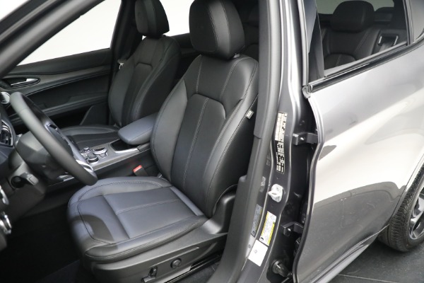 New 2023 Alfa Romeo Stelvio Ti for sale $55,550 at Alfa Romeo of Westport in Westport CT 06880 14
