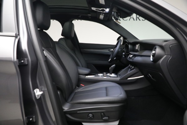New 2023 Alfa Romeo Stelvio Ti for sale $55,550 at Alfa Romeo of Westport in Westport CT 06880 17