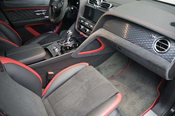 Used 2021 Bentley Bentayga Speed for sale $239,900 at Alfa Romeo of Westport in Westport CT 06880 26