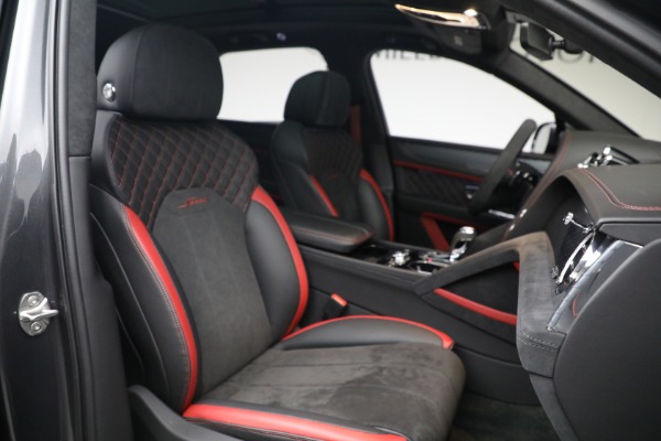 Used 2021 Bentley Bentayga Speed for sale $189,900 at Alfa Romeo of Westport in Westport CT 06880 28