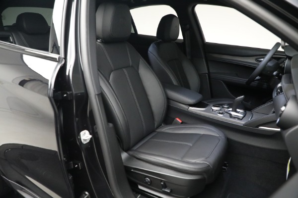New 2023 Alfa Romeo Stelvio Ti for sale $55,530 at Alfa Romeo of Westport in Westport CT 06880 19