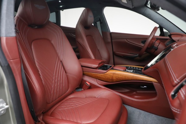 Used 2021 Aston Martin DBX for sale $139,900 at Alfa Romeo of Westport in Westport CT 06880 27