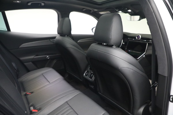 New 2023 Maserati Grecale GT for sale Sold at Alfa Romeo of Westport in Westport CT 06880 24