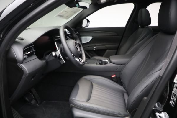 New 2023 Maserati Grecale Modena for sale $77,295 at Alfa Romeo of Westport in Westport CT 06880 14