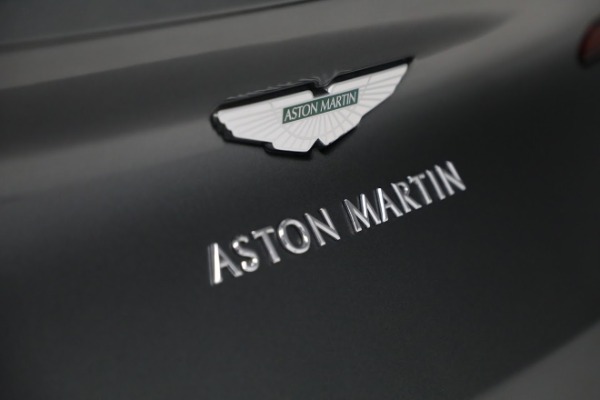 Used 2019 Aston Martin DB11 V8 for sale $129,900 at Alfa Romeo of Westport in Westport CT 06880 28