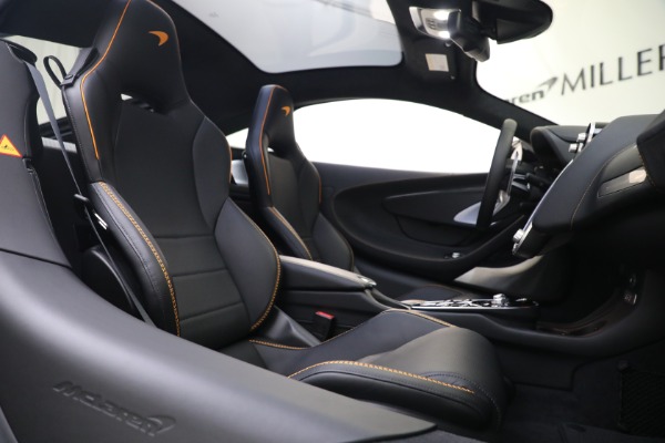Used 2023 McLaren GT Luxe for sale $179,900 at Alfa Romeo of Westport in Westport CT 06880 28