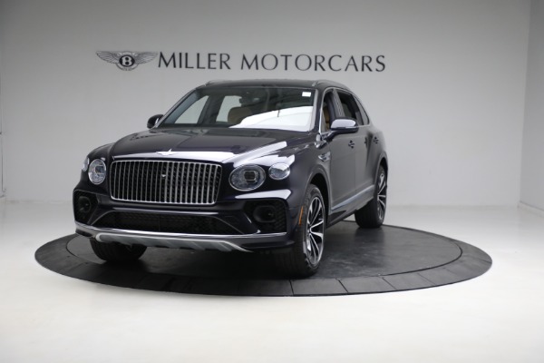 New 2023 Bentley Bentayga EWB V8 for sale $259,345 at Alfa Romeo of Westport in Westport CT 06880 14