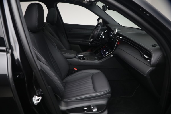 Used 2023 Maserati Grecale GT for sale $40,900 at Alfa Romeo of Westport in Westport CT 06880 16