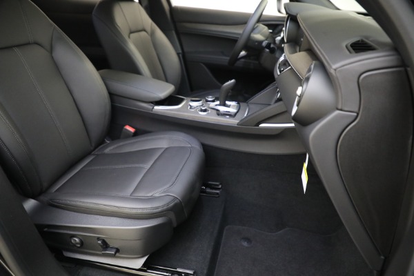 New 2023 Alfa Romeo Stelvio Ti for sale $60,550 at Alfa Romeo of Westport in Westport CT 06880 23