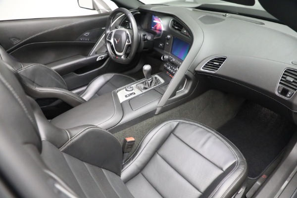 Used 2015 Chevrolet Corvette Z06 for sale $79,900 at Alfa Romeo of Westport in Westport CT 06880 18