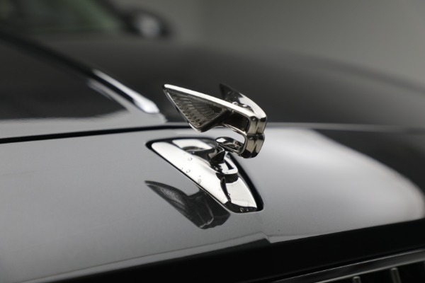Used 2022 Bentley Flying Spur W12 for sale $249,900 at Alfa Romeo of Westport in Westport CT 06880 16