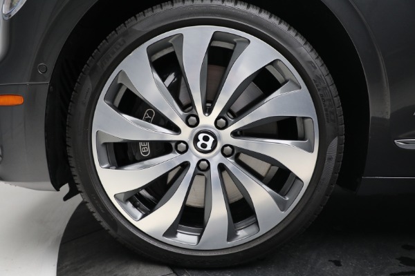 Used 2022 Bentley Flying Spur W12 for sale $249,900 at Alfa Romeo of Westport in Westport CT 06880 17