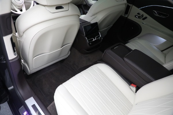 Used 2022 Bentley Flying Spur W12 for sale $249,900 at Alfa Romeo of Westport in Westport CT 06880 24