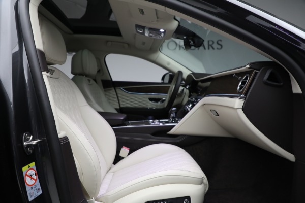 Used 2022 Bentley Flying Spur W12 for sale $249,900 at Alfa Romeo of Westport in Westport CT 06880 28