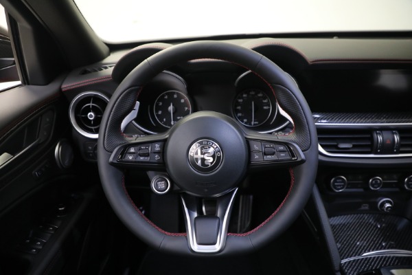 New 2023 Alfa Romeo Stelvio Estrema for sale $63,465 at Alfa Romeo of Westport in Westport CT 06880 18