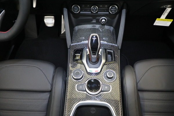 New 2023 Alfa Romeo Stelvio Estrema for sale $63,465 at Alfa Romeo of Westport in Westport CT 06880 21