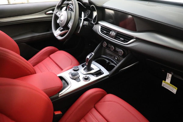 New 2023 Alfa Romeo Stelvio Veloce for sale $59,265 at Alfa Romeo of Westport in Westport CT 06880 15