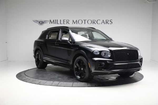 New 2023 Bentley Bentayga EWB Azure V8 for sale $297,600 at Alfa Romeo of Westport in Westport CT 06880 11