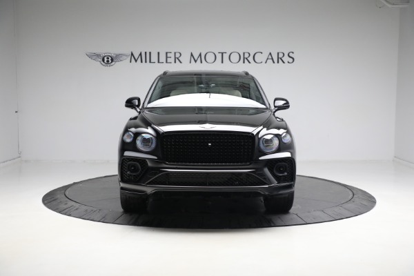 New 2023 Bentley Bentayga EWB Azure V8 for sale $297,600 at Alfa Romeo of Westport in Westport CT 06880 12
