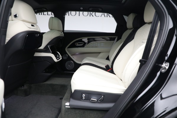 New 2023 Bentley Bentayga EWB Azure V8 for sale $297,600 at Alfa Romeo of Westport in Westport CT 06880 22