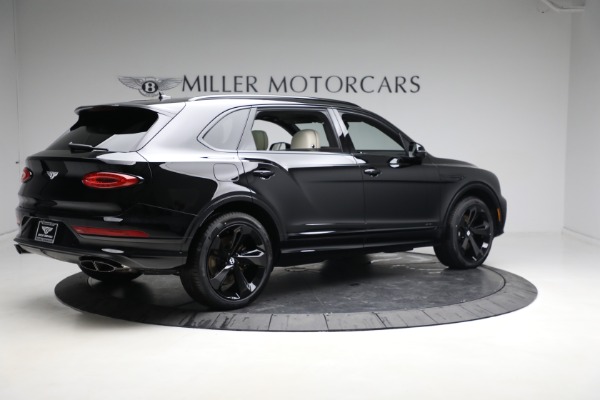 New 2023 Bentley Bentayga EWB Azure V8 for sale $297,600 at Alfa Romeo of Westport in Westport CT 06880 8