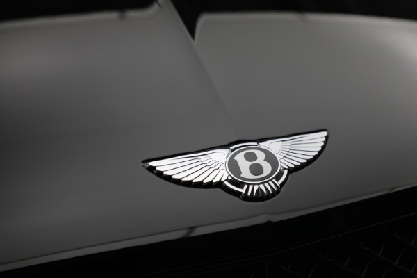 New 2023 Bentley Bentayga V8 for sale $238,470 at Alfa Romeo of Westport in Westport CT 06880 15