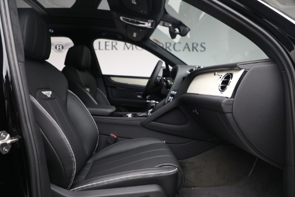 New 2023 Bentley Bentayga V8 for sale $238,470 at Alfa Romeo of Westport in Westport CT 06880 27