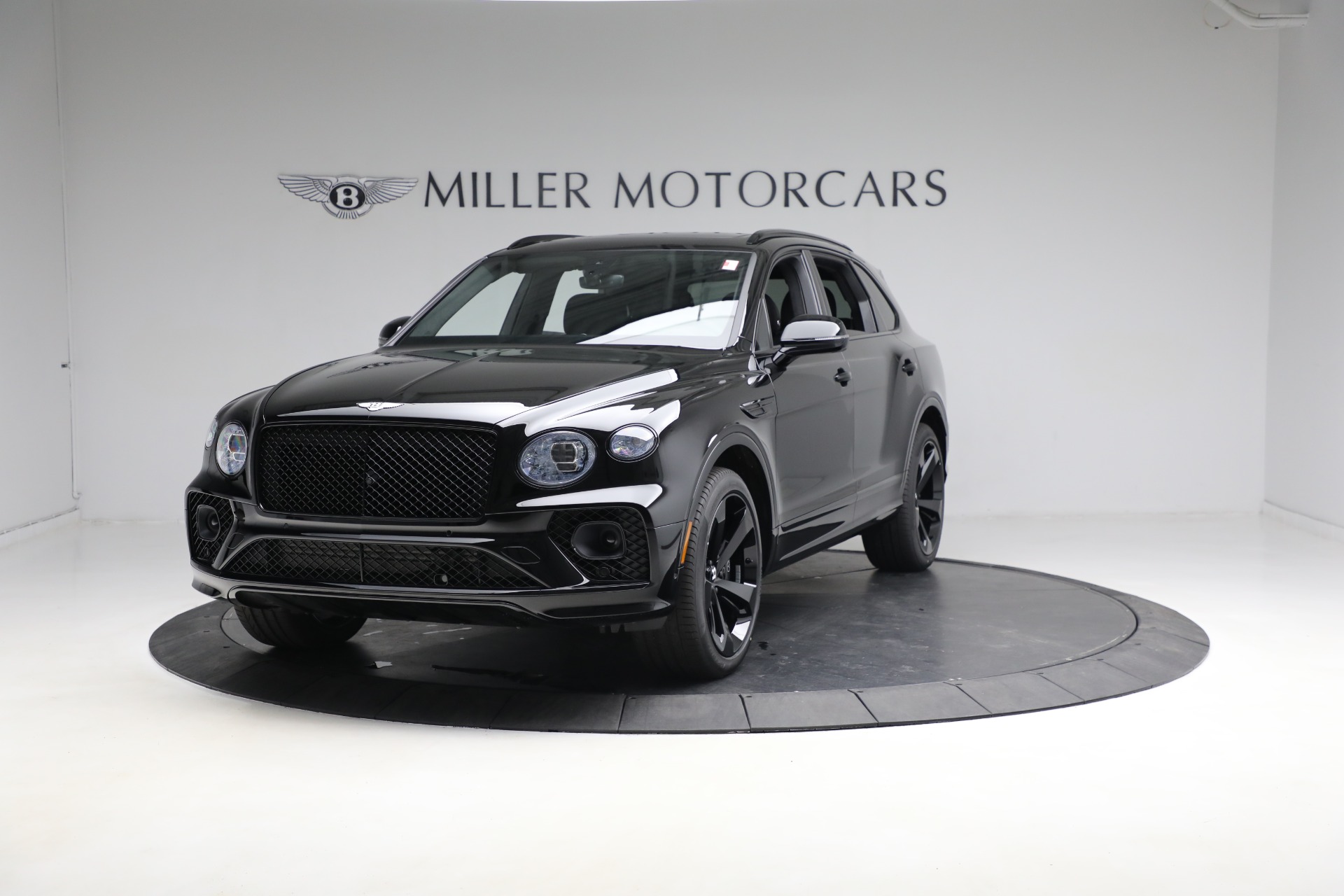 New 2023 Bentley Bentayga V8 for sale $238,470 at Alfa Romeo of Westport in Westport CT 06880 1