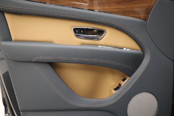 New 2023 Bentley Bentayga V8 for sale $230,170 at Alfa Romeo of Westport in Westport CT 06880 16
