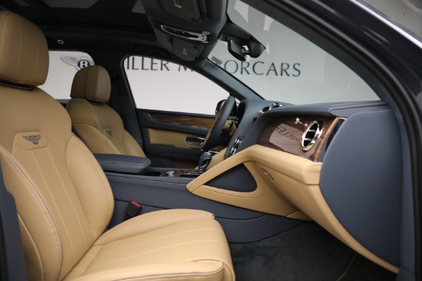 New 2023 Bentley Bentayga V8 for sale $230,170 at Alfa Romeo of Westport in Westport CT 06880 26