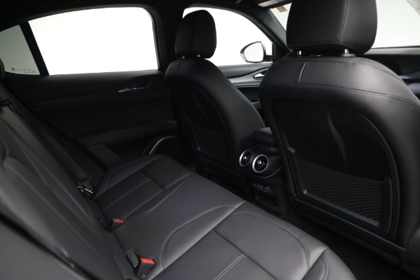 New 2023 Alfa Romeo Stelvio Sprint for sale $51,665 at Alfa Romeo of Westport in Westport CT 06880 19