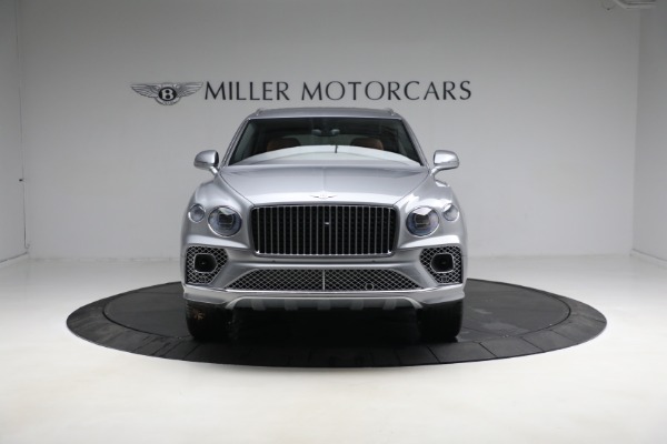 New 2023 Bentley Bentayga EWB Azure V8 for sale $274,655 at Alfa Romeo of Westport in Westport CT 06880 14
