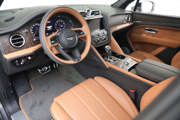Used 2023 Bentley Bentayga EWB Azure V8 for sale $196,900 at Alfa Romeo of Westport in Westport CT 06880 20