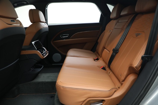 New 2023 Bentley Bentayga EWB Azure V8 for sale $274,655 at Alfa Romeo of Westport in Westport CT 06880 24