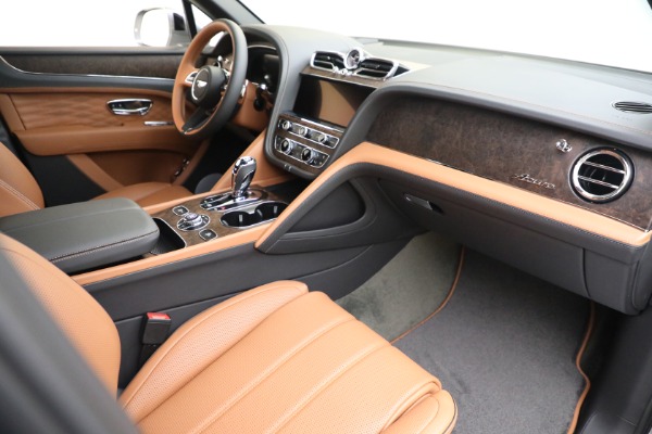 New 2023 Bentley Bentayga EWB Azure V8 for sale $274,655 at Alfa Romeo of Westport in Westport CT 06880 27