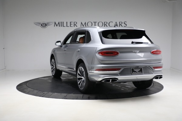 New 2023 Bentley Bentayga EWB Azure V8 for sale $274,655 at Alfa Romeo of Westport in Westport CT 06880 6