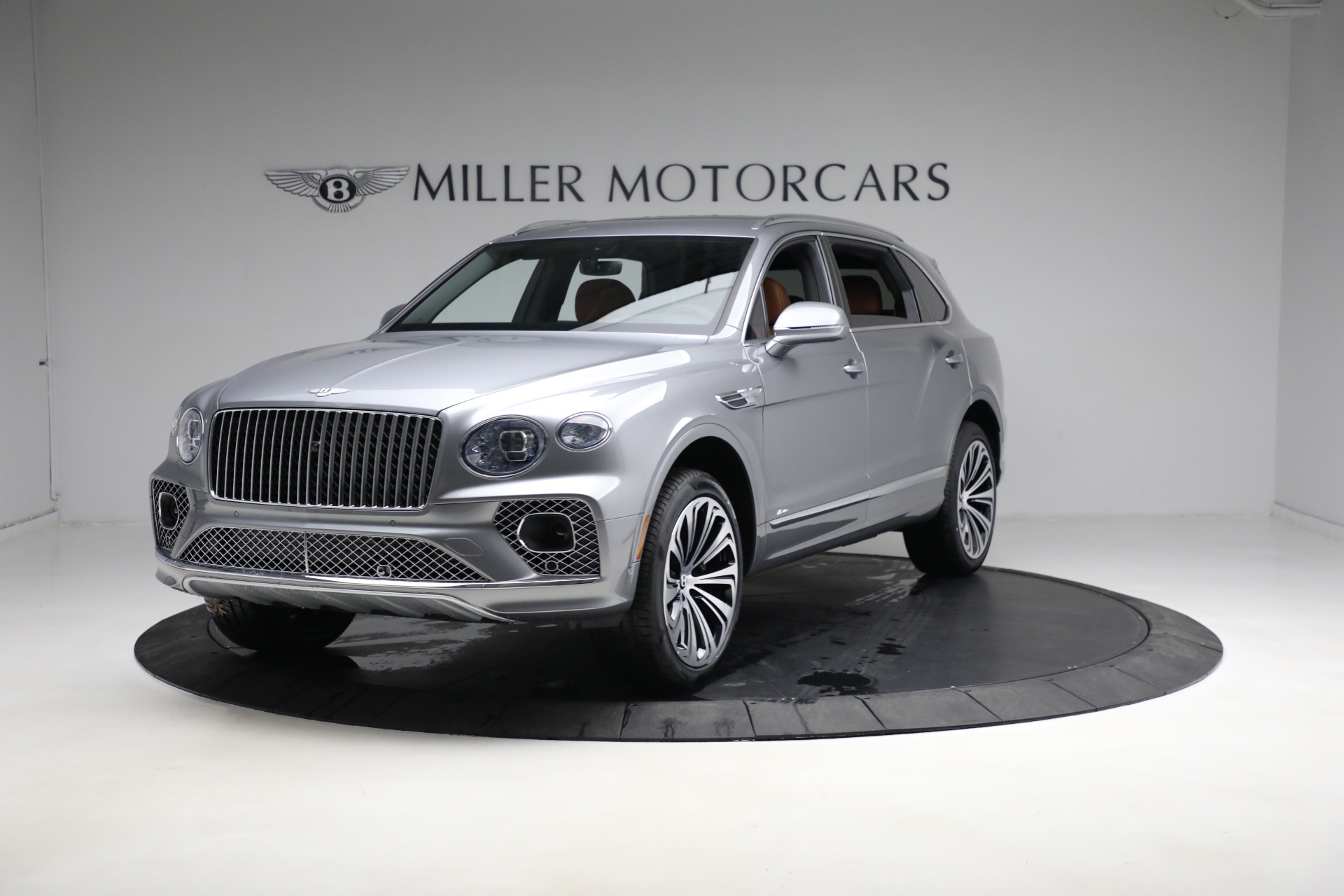 New 2023 Bentley Bentayga EWB Azure V8 for sale $274,655 at Alfa Romeo of Westport in Westport CT 06880 1