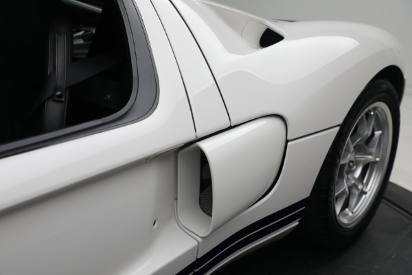 Used 2006 Ford GT for sale $449,900 at Alfa Romeo of Westport in Westport CT 06880 24