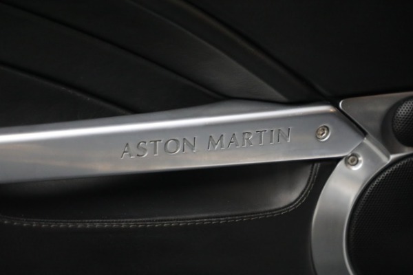 Used 2005 Aston Martin V12 Vanquish S for sale $199,900 at Alfa Romeo of Westport in Westport CT 06880 20