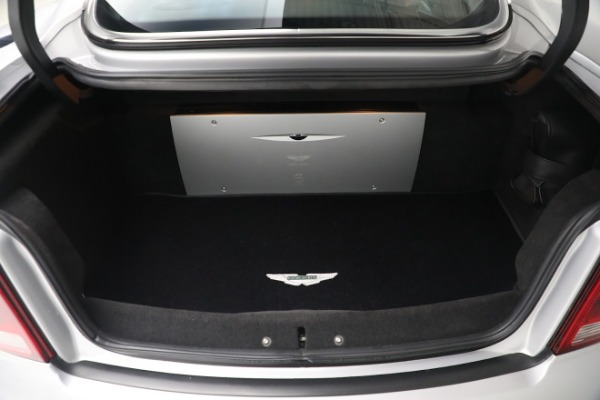 Used 2005 Aston Martin V12 Vanquish S for sale $199,900 at Alfa Romeo of Westport in Westport CT 06880 26