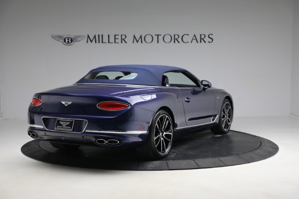 New 2023 Bentley Continental GTC Azure V8 for sale $334,475 at Alfa Romeo of Westport in Westport CT 06880 21